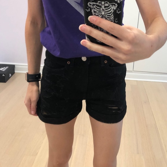 black mom shorts american eagle